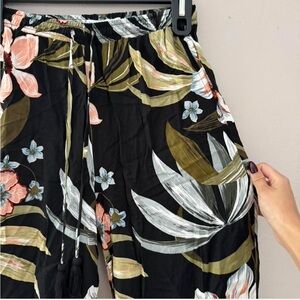 Floral Print Black Pants